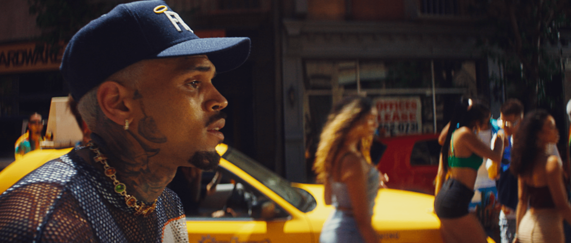 Chris Brown • Summer Too Hot